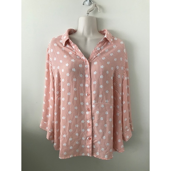 Chico's Tops - 🌿 Pretty Chico’s Peach & White Button Down Blouse